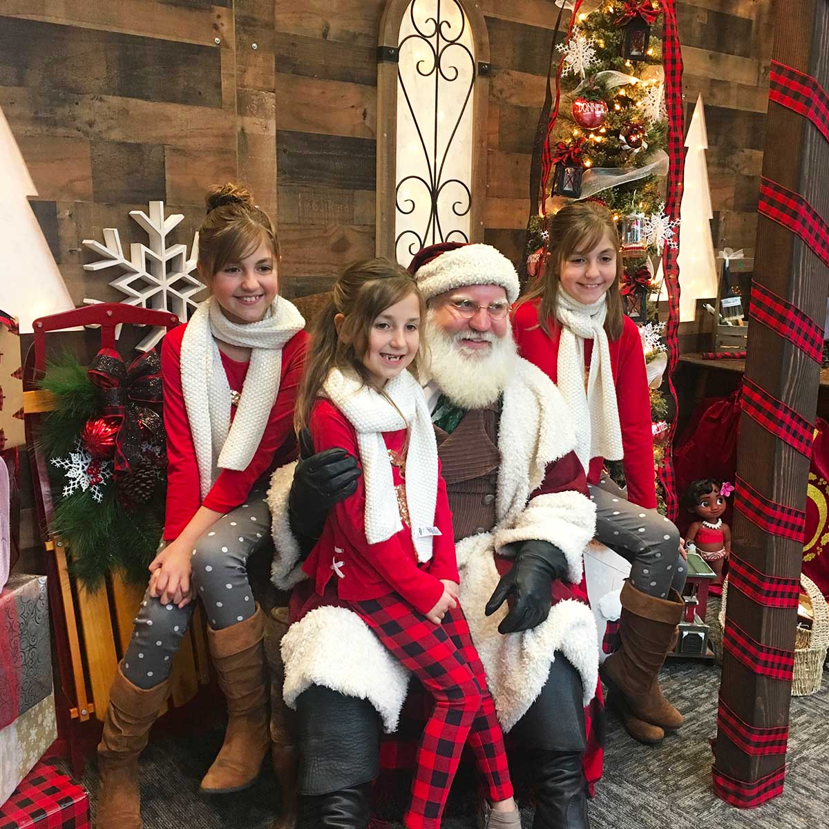 Santa's Workshop - Image 4